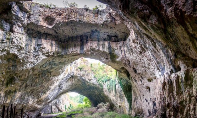 Devetashka Cave